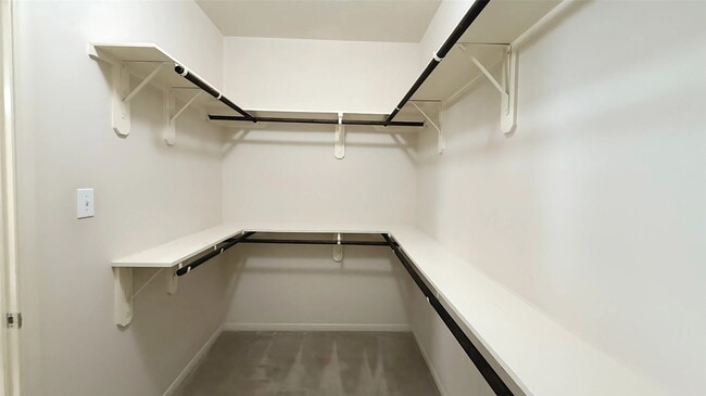Building Photo - 15110 Sierra Ridge Dr