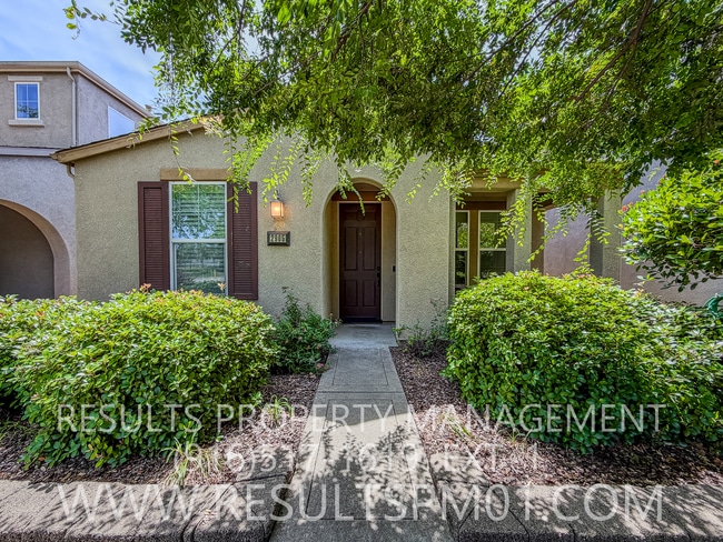 Building Photo - Adorable West Roseville 3 Bed 2 Bath