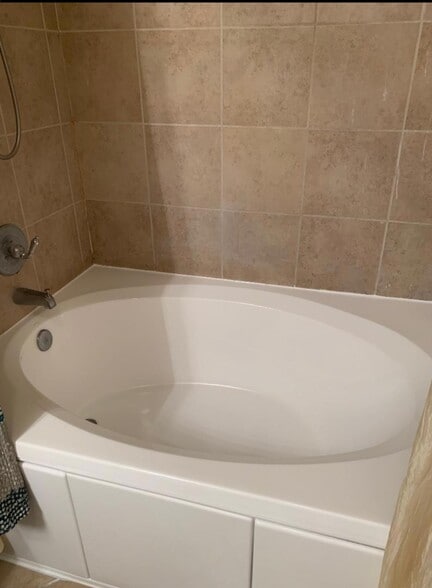 Building Photo - 1109 Renaissance Way