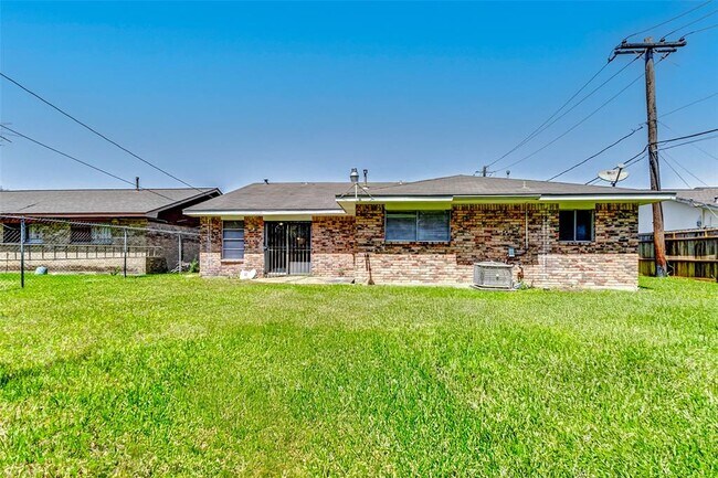 Building Photo - 5318 Botany Ln