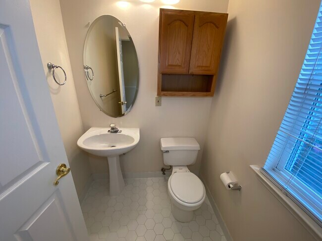 Powder Room - 402 Green Mountain Rd