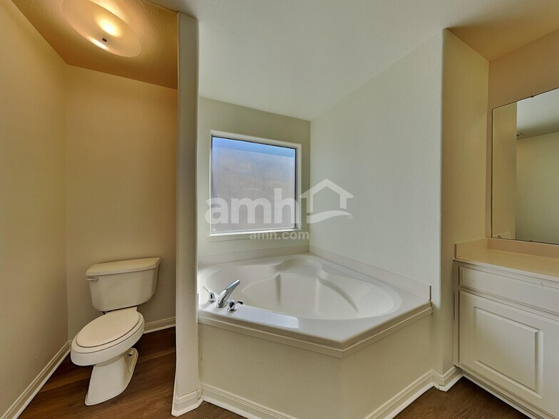 Building Photo - 4519 Nueces River Loop