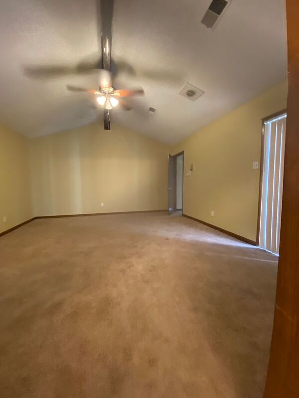 Building Photo - 8270 Glen Rock Cove