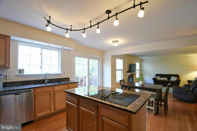 Building Photo - 2892 Nicely Ct