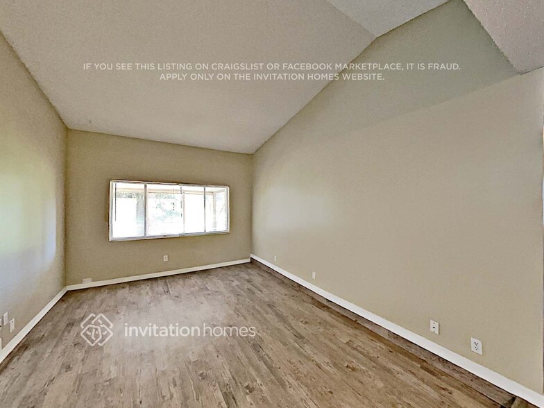 Building Photo - 113 Holderness Dr