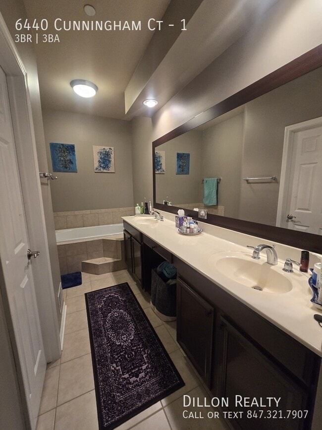 Building Photo - 6440 Cunningham Ct