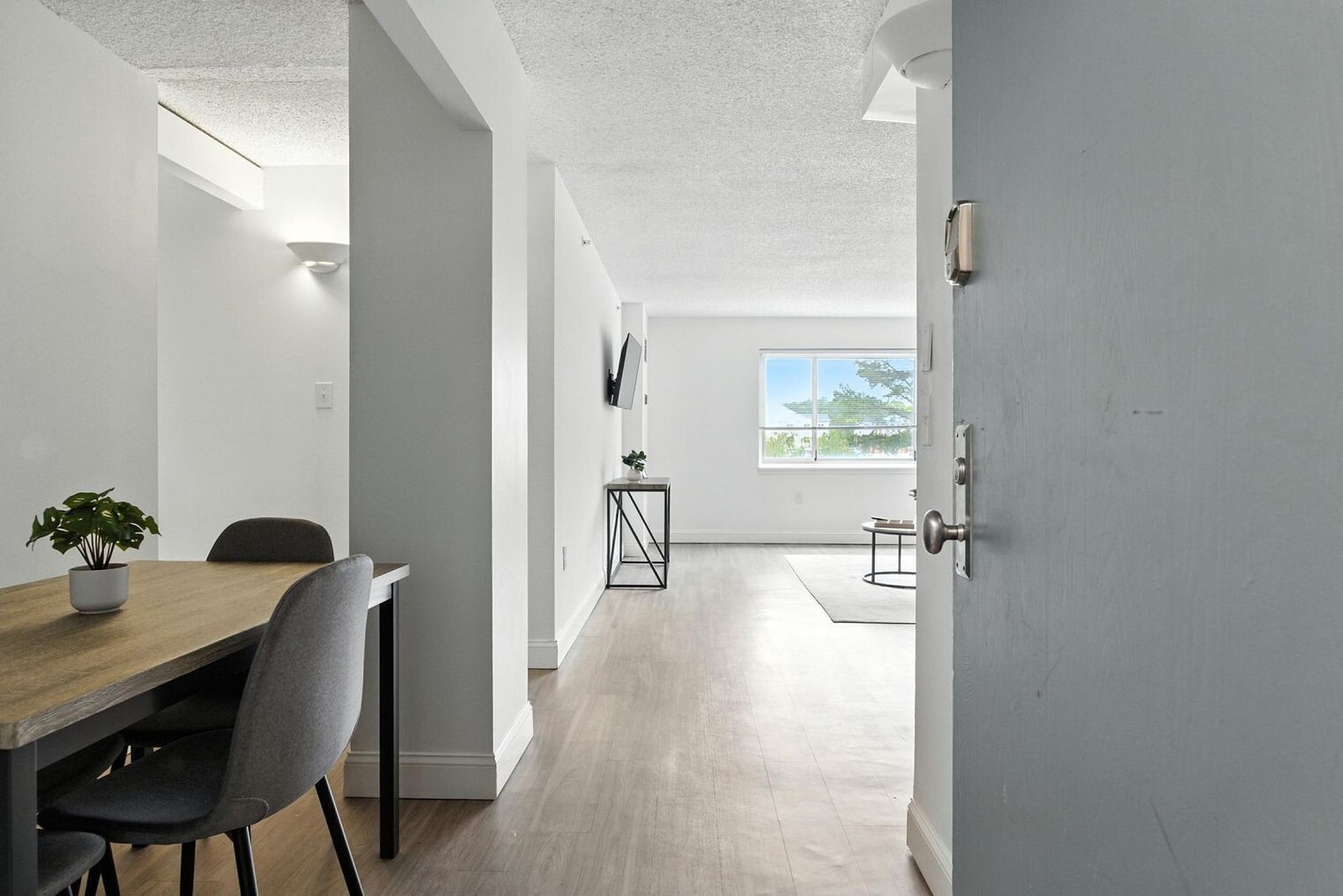 Building Photo - 1711 Bellevue Ave