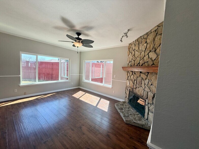 Building Photo - 7836 Excaliber Rd
