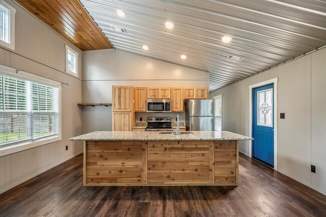 Building Photo - 11419 Leonidas Horton Rd