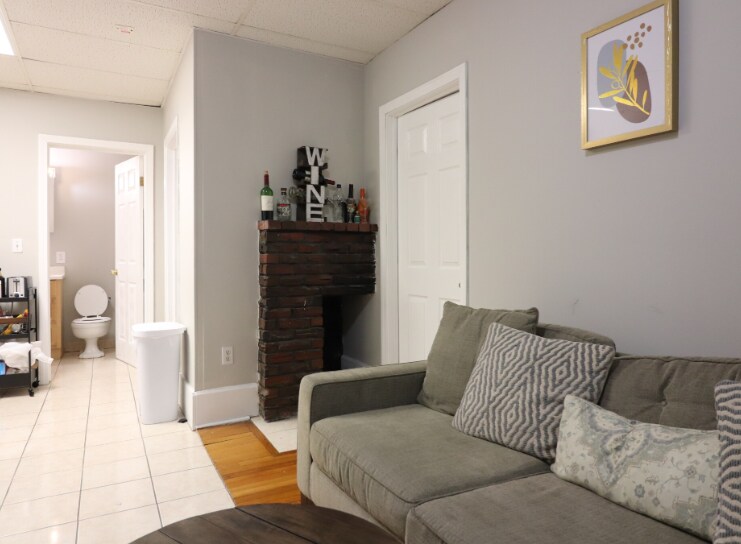 Apt 12 - 873 Beacon St