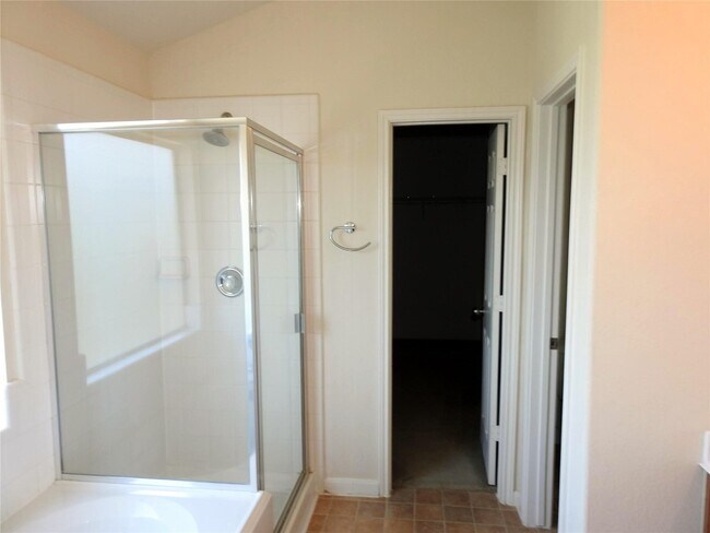 Building Photo - 2011 Wildbrook Canyon Ln