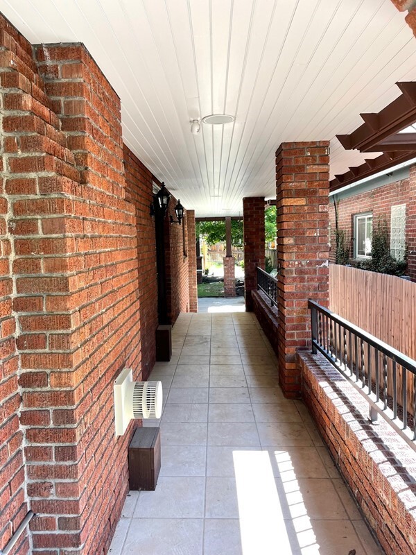 Building Photo - Red Brick Tudor