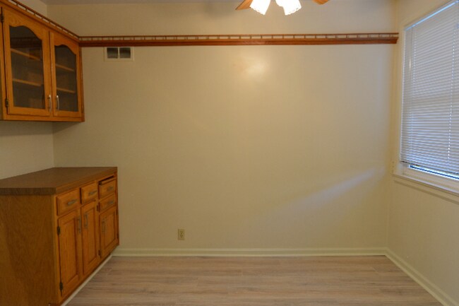 Building Photo - Updated Two Bedroom is Now Ready!