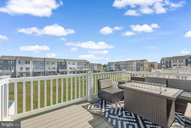 Building Photo - 205 Dalton Dr