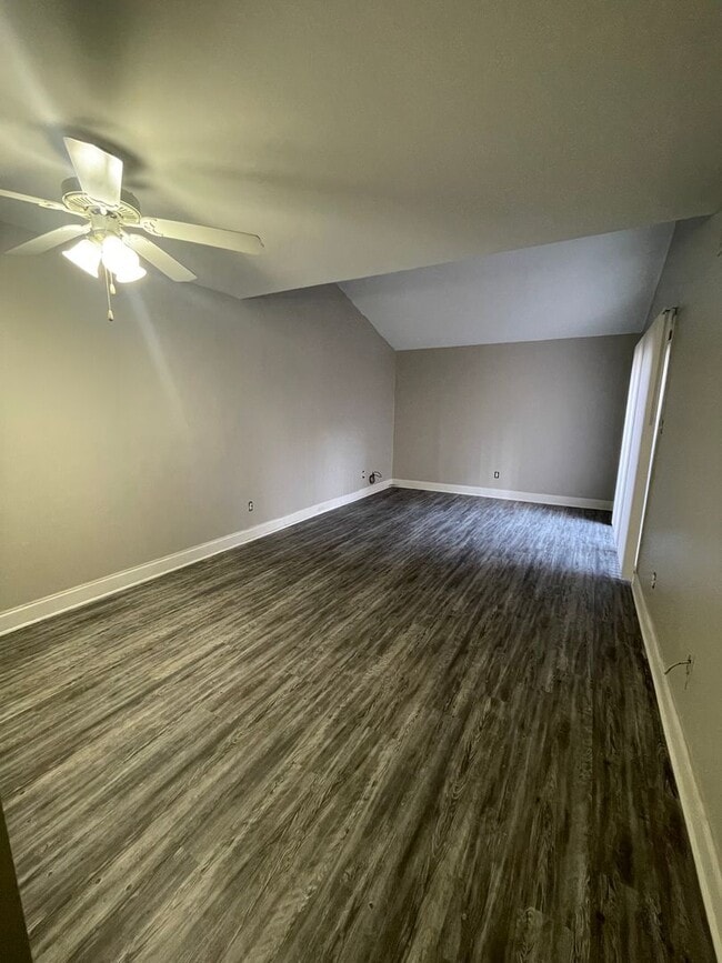 Building Photo - Welcome to this charming 1-bedroom, 1-bathroom Apartment, located in the vibrant city of Charlott...