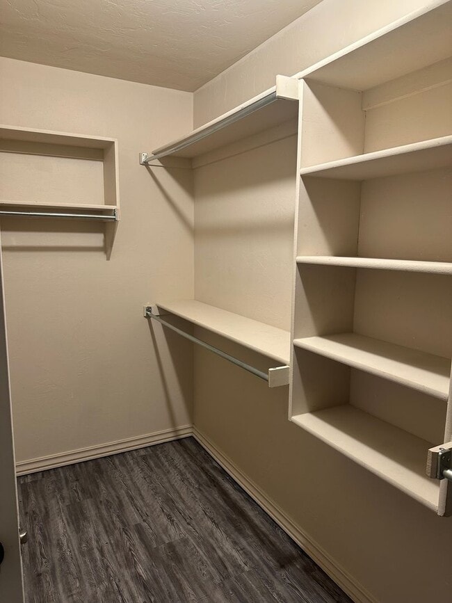 Building Photo - Beautiful 3 Bedroom Home With An In-Ground Storm Shelter!!!