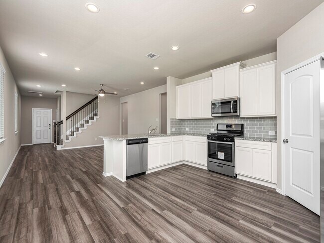 Building Photo - 9278 Inland Leather Ln