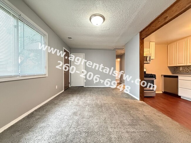 Building Photo - 2329 Barnhart Ave