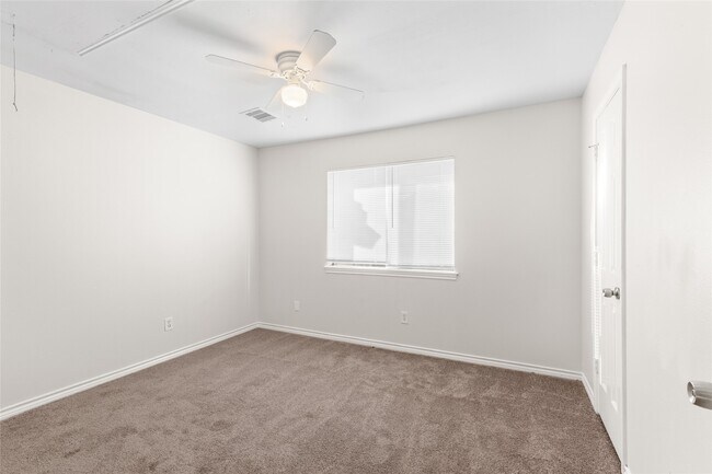 Building Photo - 14714 Ridgechase Ln