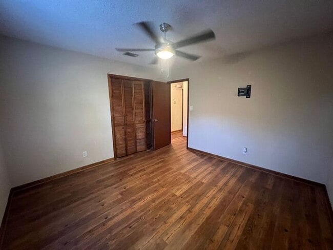 Building Photo - Pensacola - Windermere - 3 Bedroom, 2 Bath...