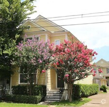 Building Photo - 1441 W 25th St