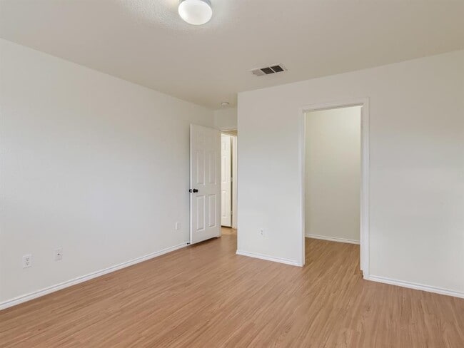 Building Photo - 13913 Harris Ridge Blvd