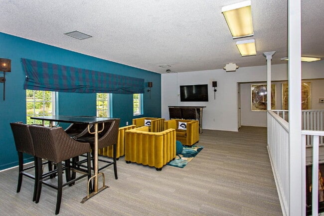 Building Photo - Student Housing
