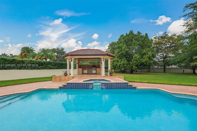 Building Photo - 10261 SW 58th St