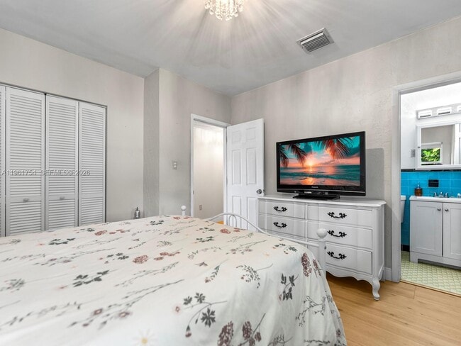 Building Photo - 201 Flagler Dr