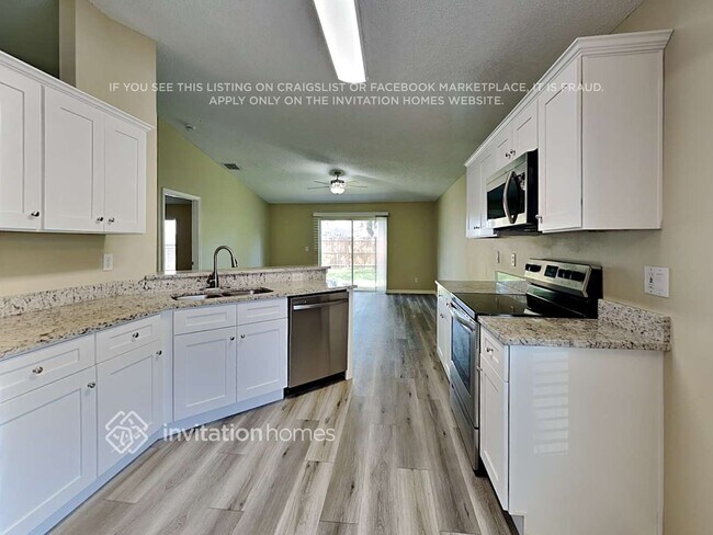 Building Photo - 2394 Bayhill Dr