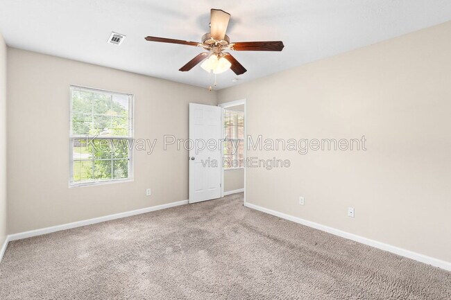 Building Photo - 1760 Tamarind Way