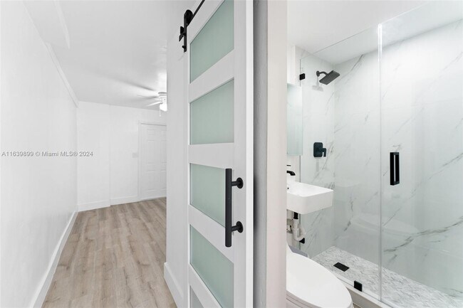 Building Photo - 3155 SW 27th Ln