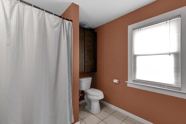 Building Photo - 109 S Westgate Ave