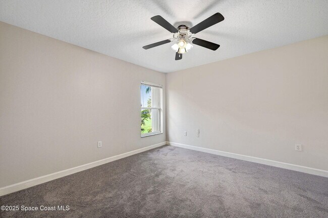 Building Photo - 1135 Egret Lake Way