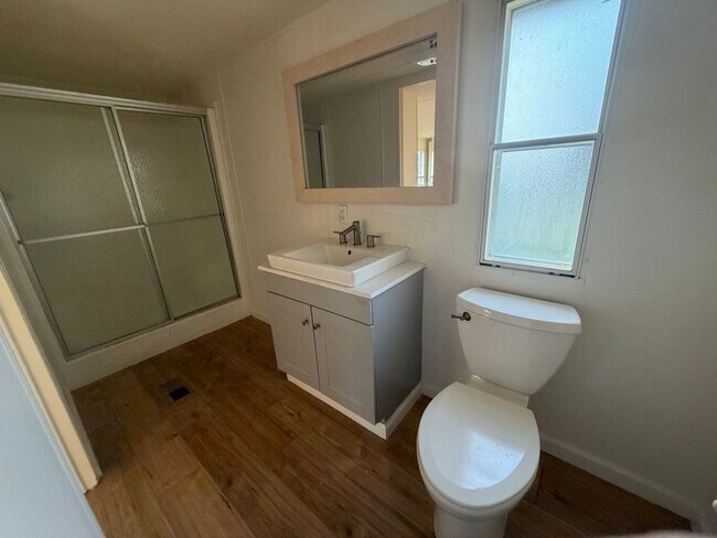 Building Photo - FOR RENT IN BREAUX BRIDGE!