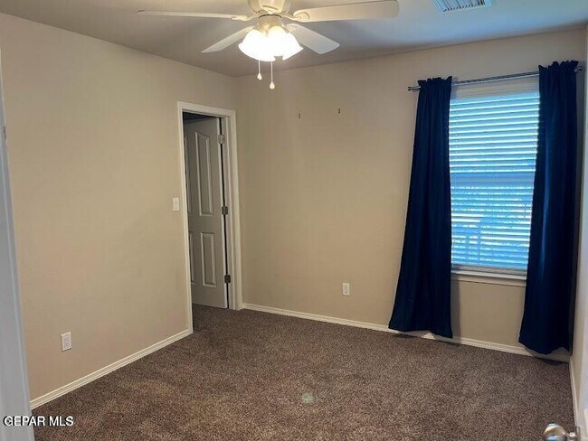 Building Photo - 7561 Red Cedar Dr