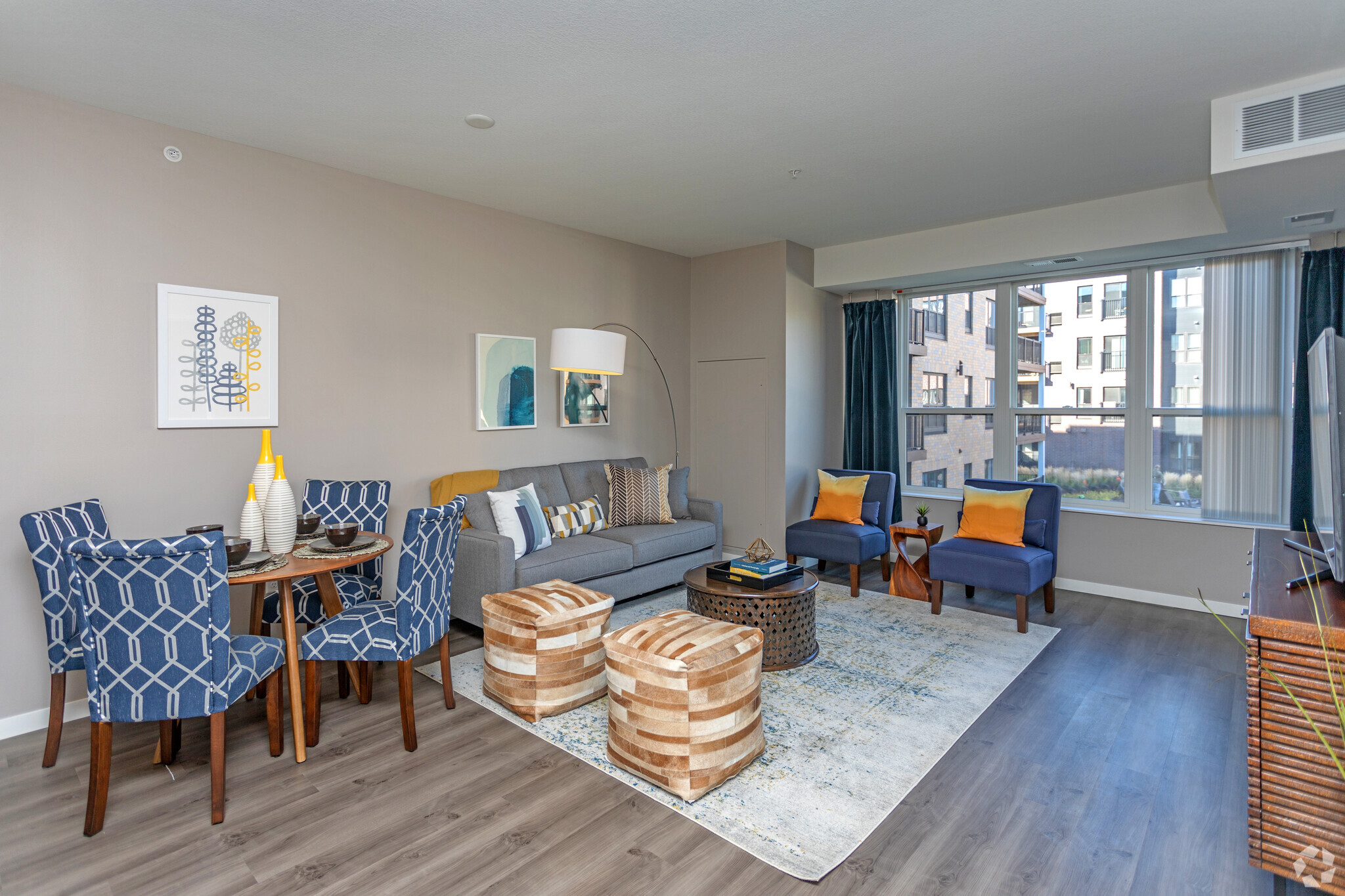 1BR, 1BA, Model - 808SF - 610 West