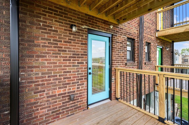 Building Photo - 217 W 13th St