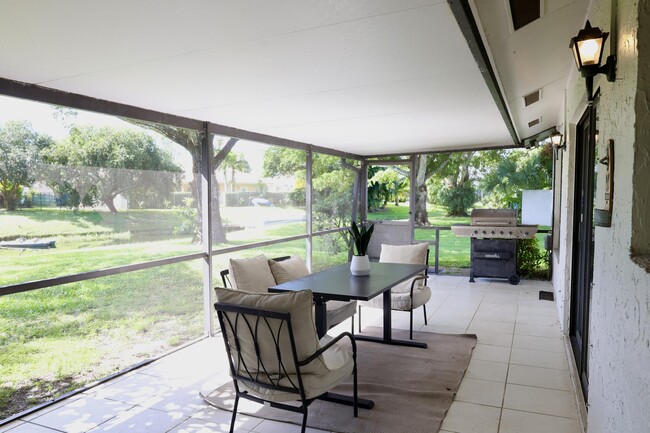 Building Photo - 12726 Spinnaker Ln