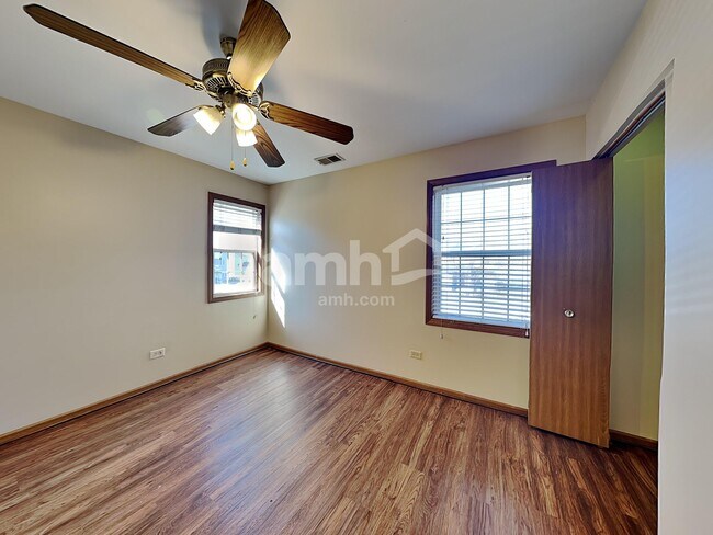 Building Photo - 4506 W Riverside Dr