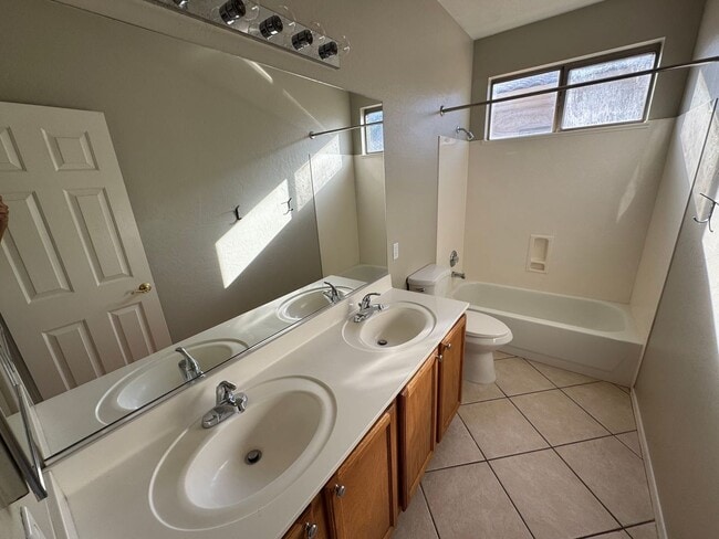 Building Photo - 3 Bedroom - 2 Bath - 2148 Sq. Ft. - Blakeman Ranch - Chandler