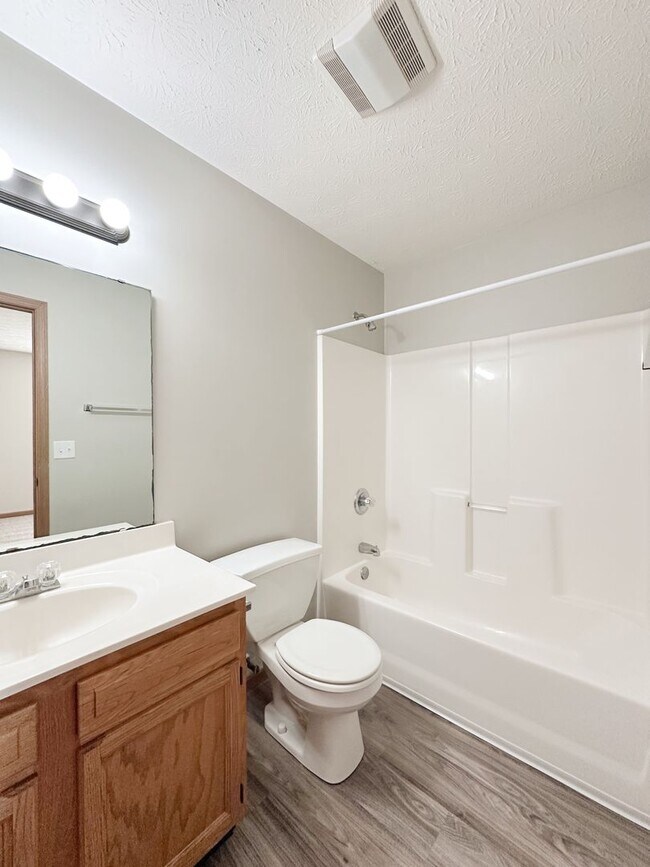 Building Photo - Spacious 2-Bed, 2-Bath Duplex with Attache...