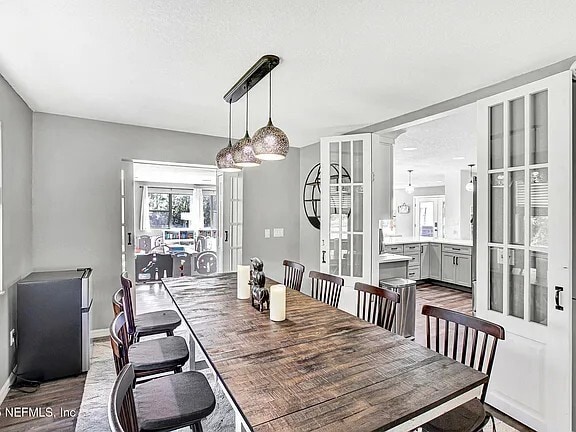 Building Photo - 120 Wippletree Ct