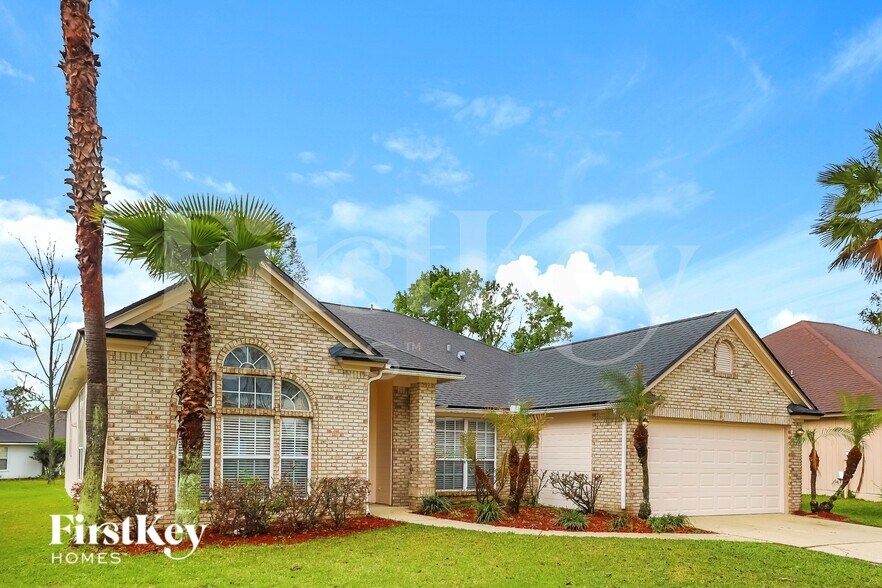 Building Photo - 5372 Chestnut Lake Dr