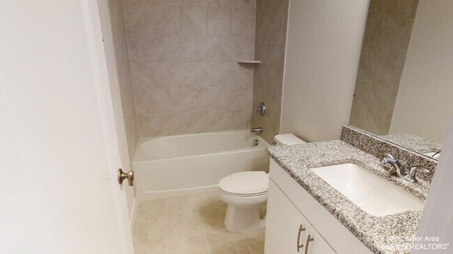 Building Photo - 2708 S Spurway Dr