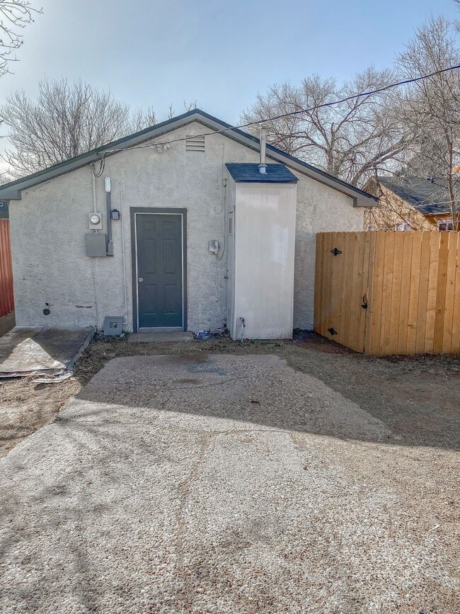 Building Photo - 1910 22nd St