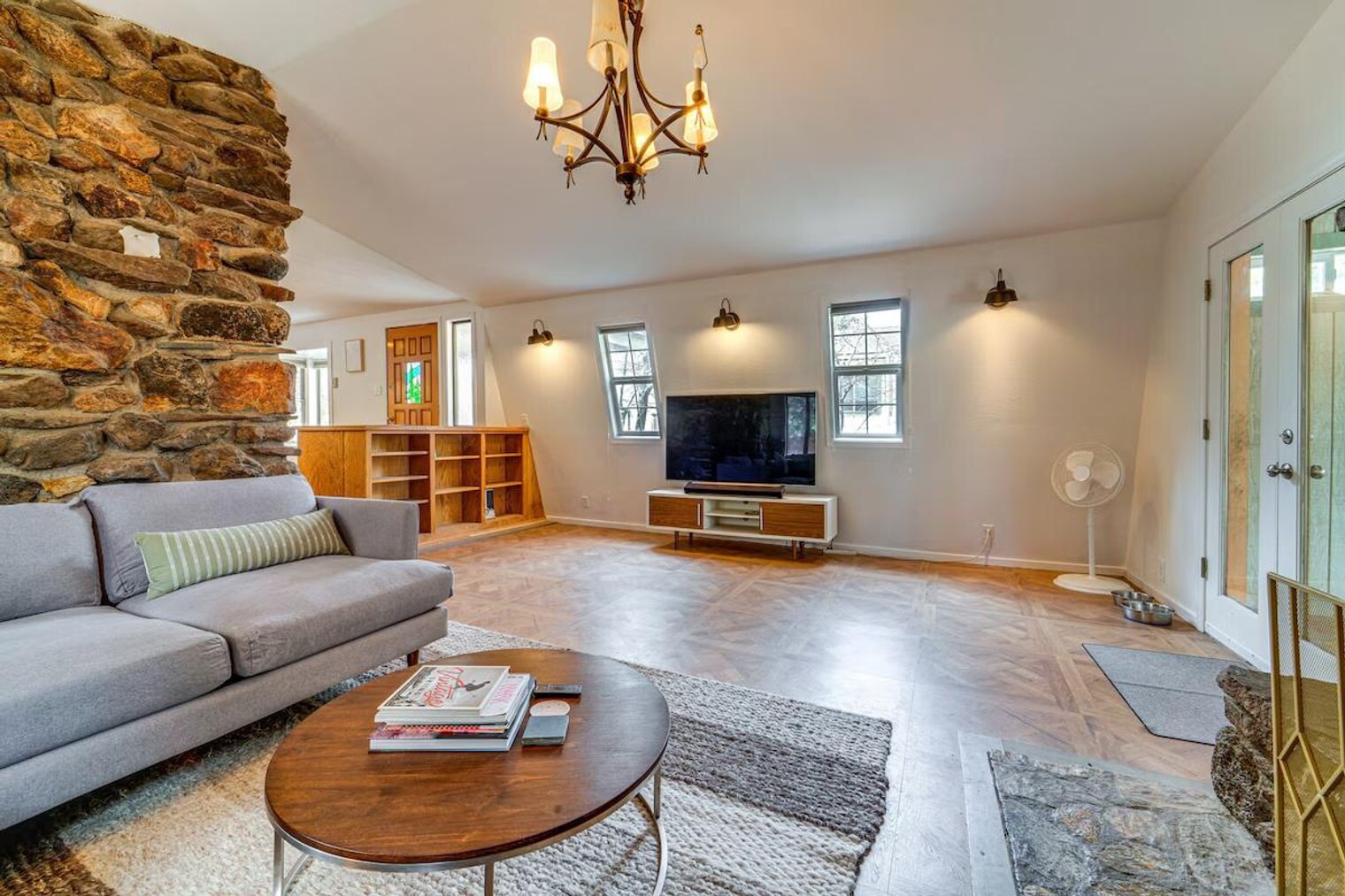 Building Photo - 627 Bear Valley Rd