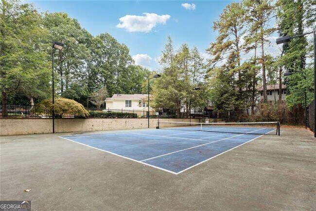 Building Photo - 6808 Glenridge Dr