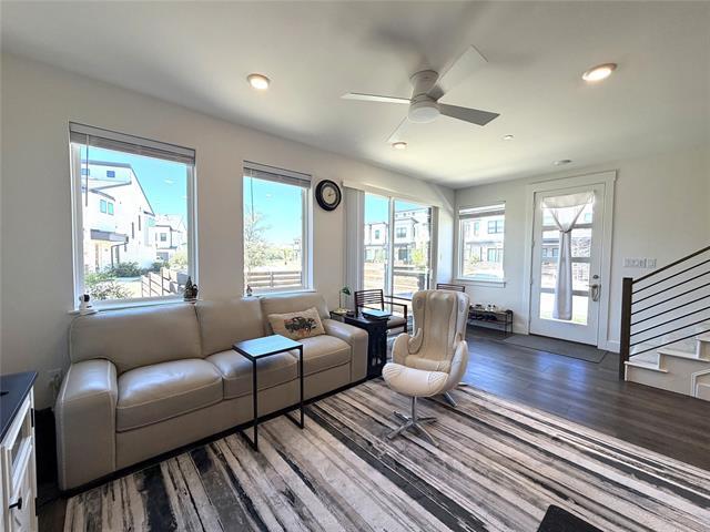 Building Photo - 760 Cavitt Ct