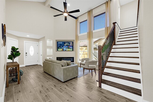 Building Photo - 4802 Hickorygate Dr